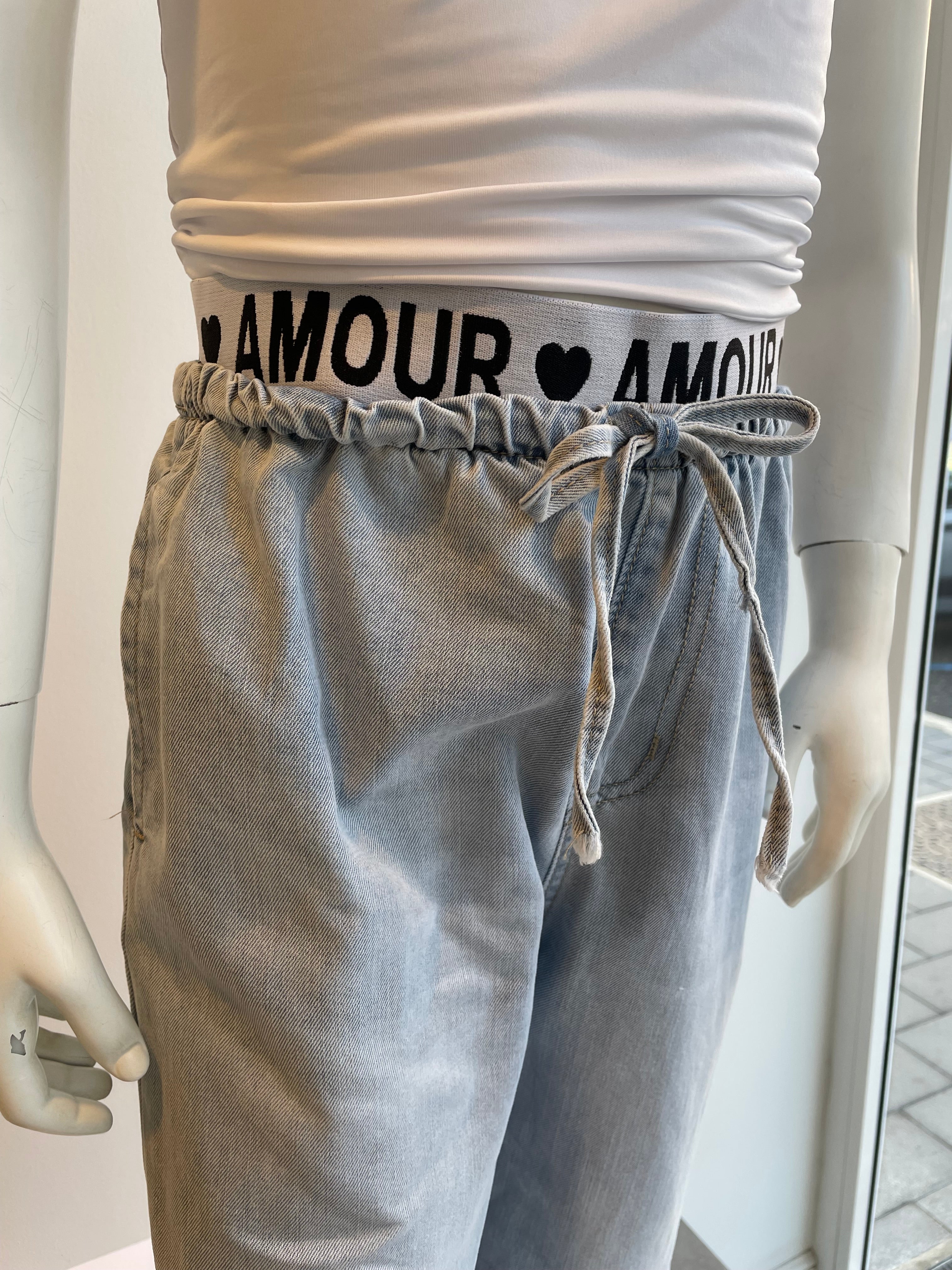 Jeans bambina con vita elastica